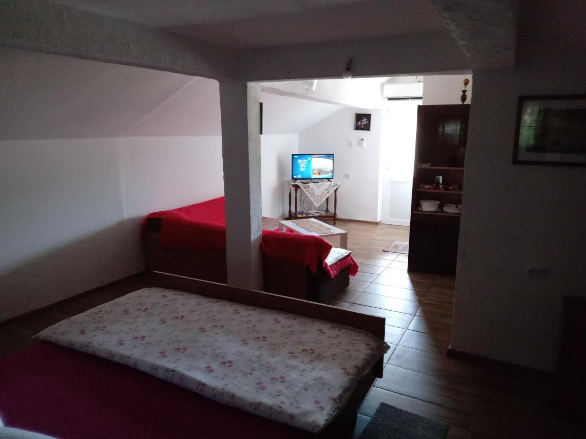 Gm - Studio Apartment Trebinje Buitenkant foto
