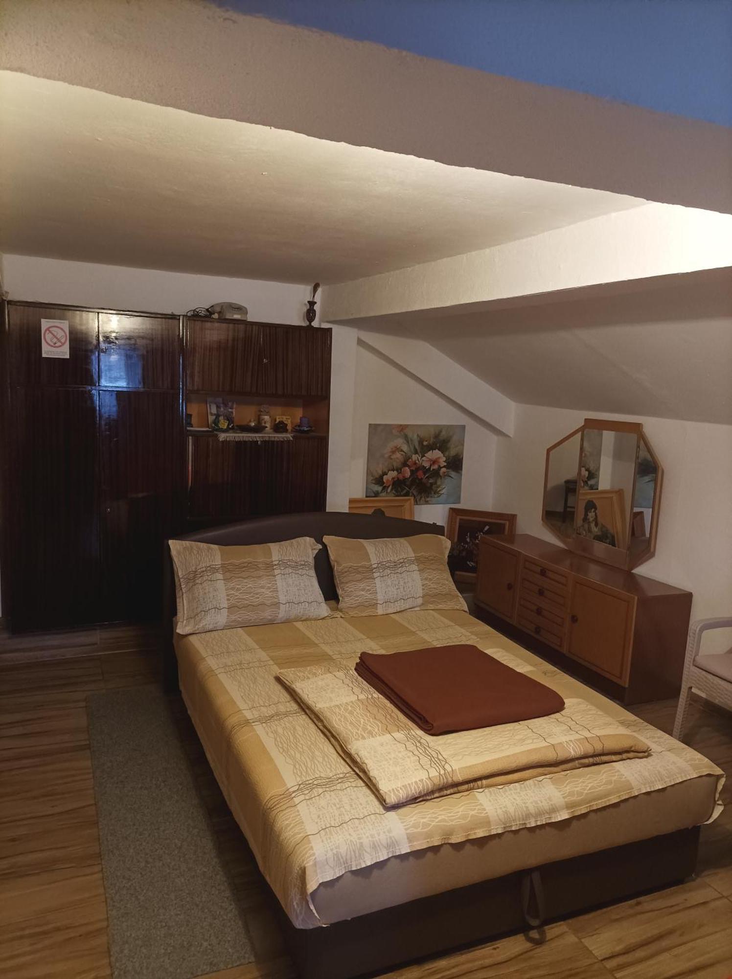Gm - Studio Apartment Trebinje Buitenkant foto